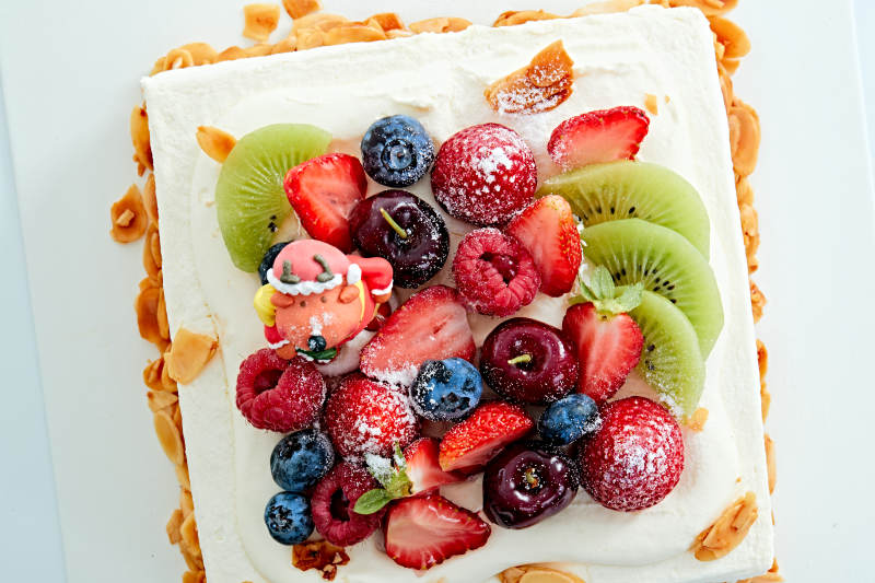 鲜果乳脂奶油芒果夹心奶酪蛋糕图片