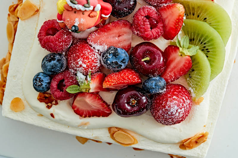 鲜果乳脂奶油芒果夹心奶酪蛋糕图片