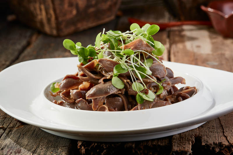 香椿苗凉拌鸡胗花图片