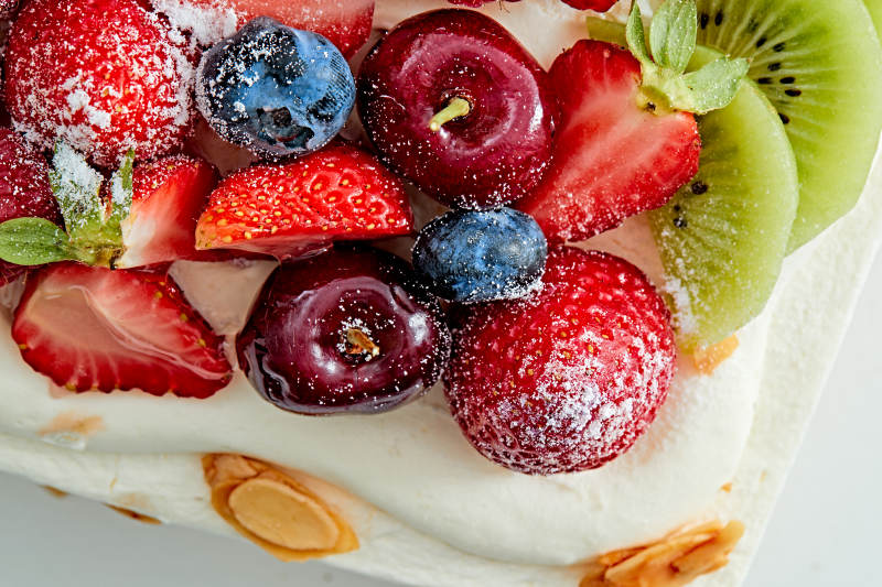 鲜果乳脂奶油芒果夹心奶酪蛋糕图片