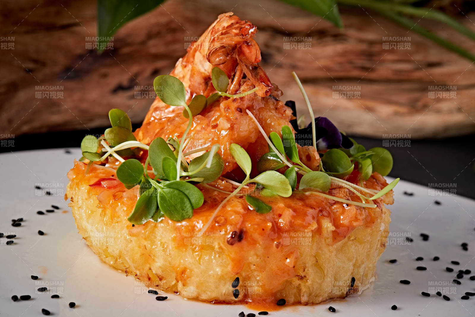 岩烧凤梨深海大红虾图片