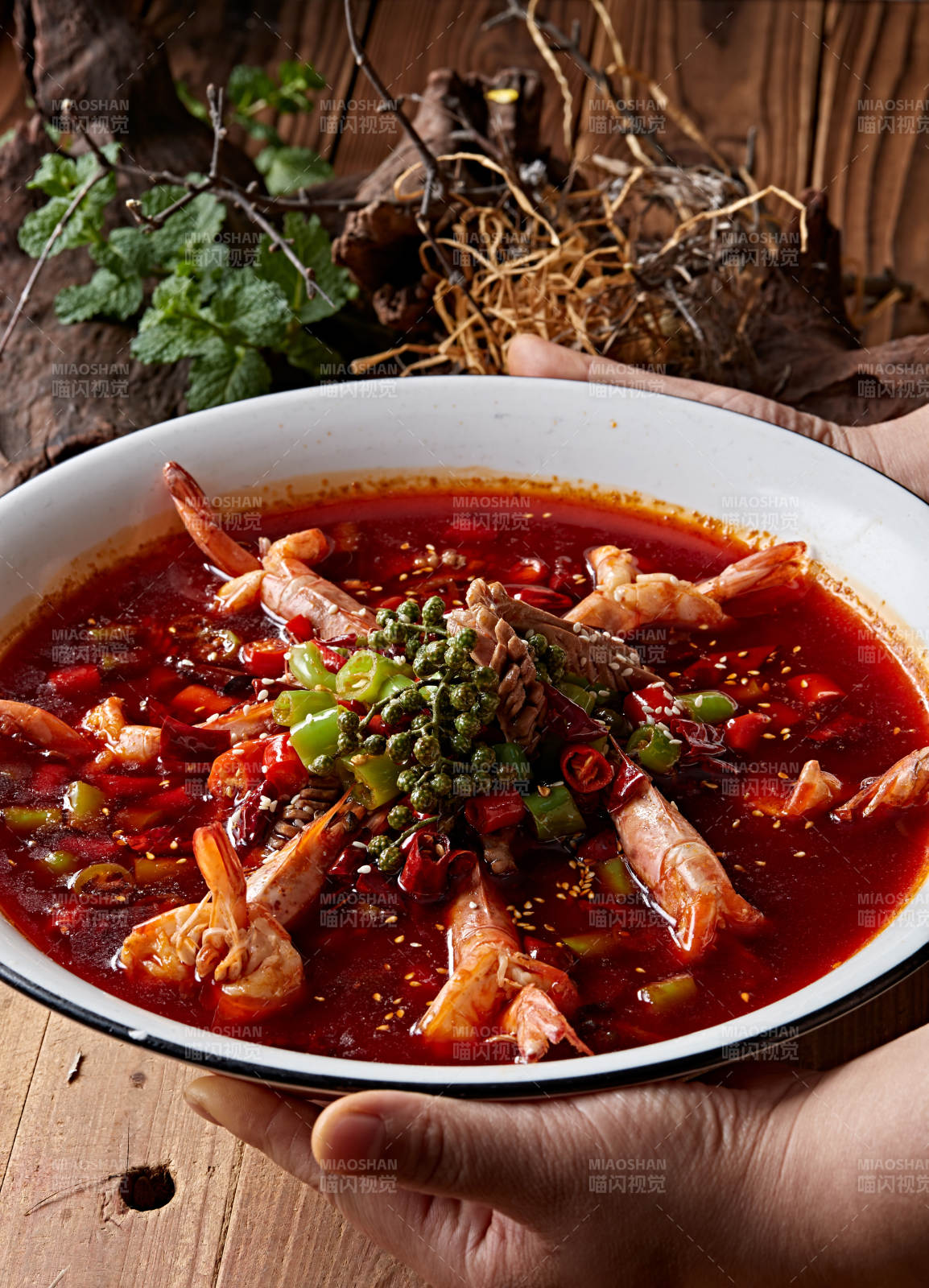 藤椒麻辣香水虾图片