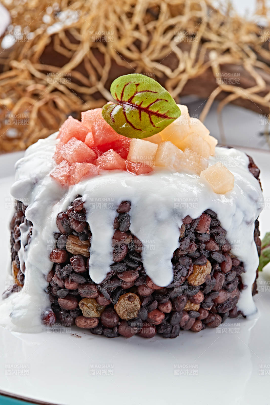 果粒酸奶蜜豆葡萄干图片