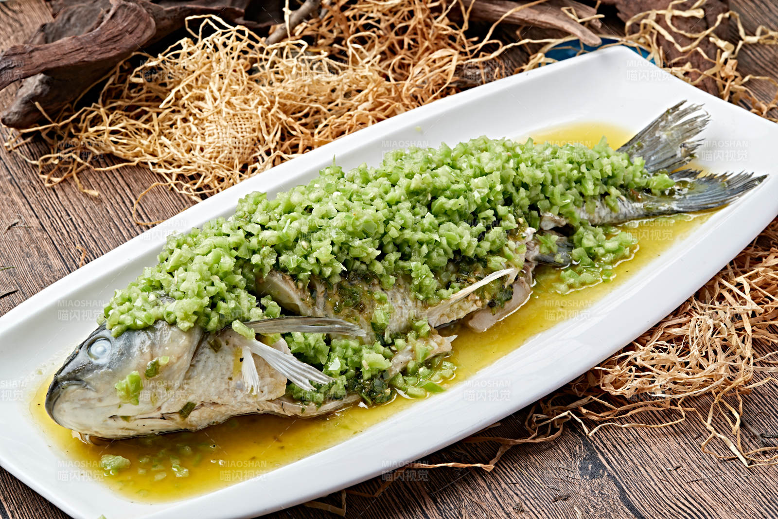 剁椒鲜椒蒸草鱼图片