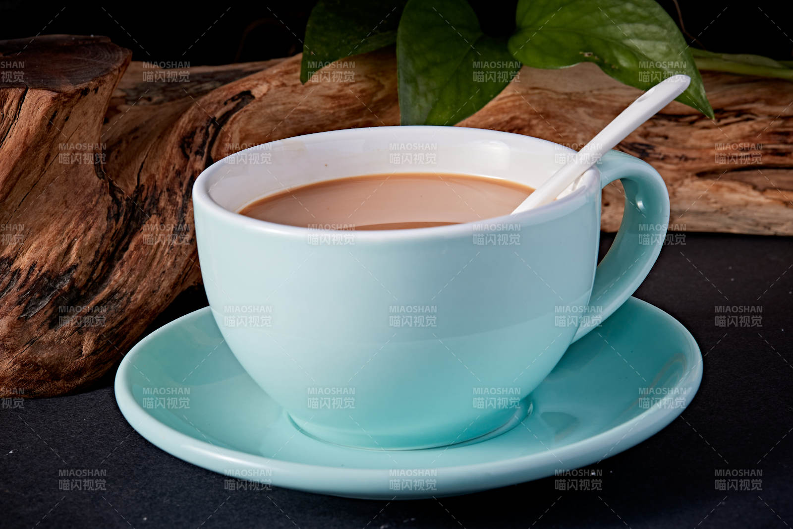 冲泡牛奶咖啡图片