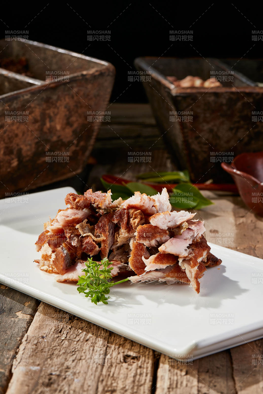 手撕烟熏鱼图片