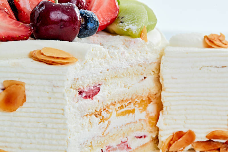 鲜果乳脂奶油芒果夹心奶酪蛋糕图片