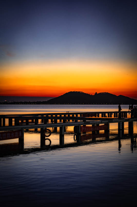 夕照东湖图片