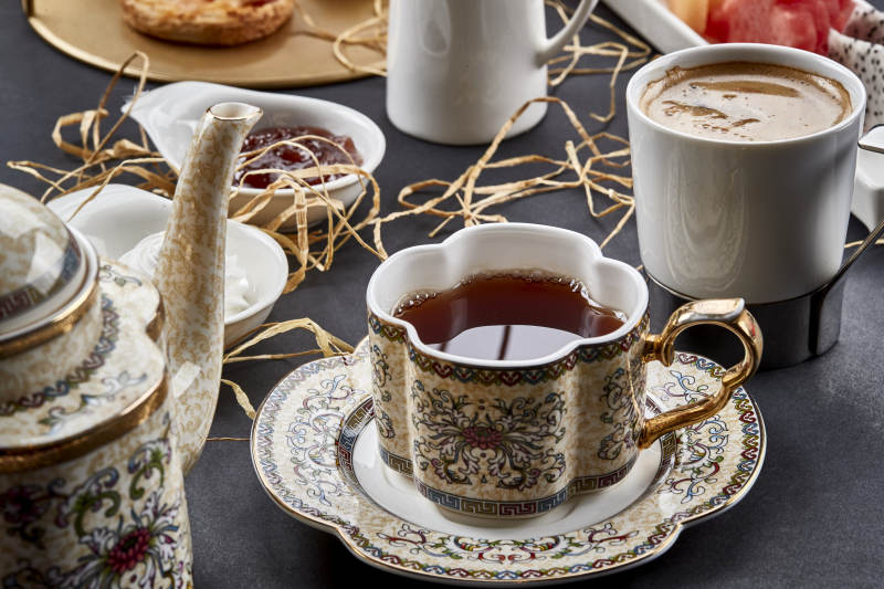 铺满一桌的精致美味英式下午茶图片