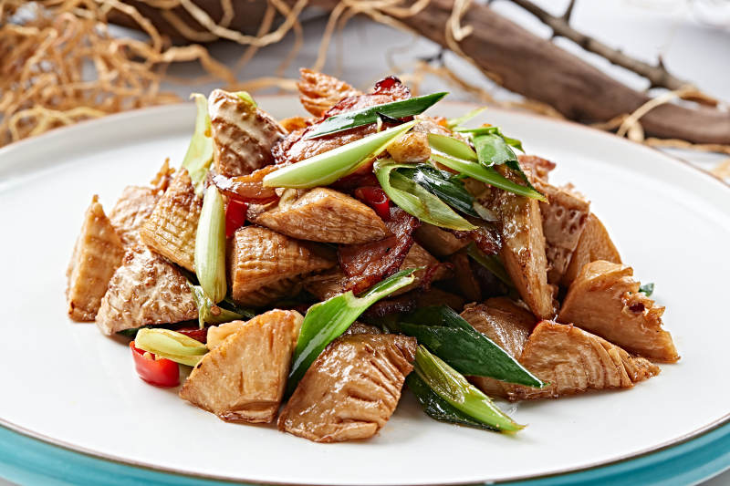 蒜苗腊肉酱炒冬笋块图片