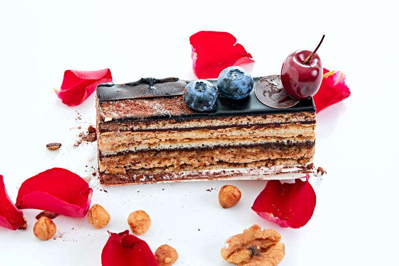 制作精美的法式小甜品蛋糕图片