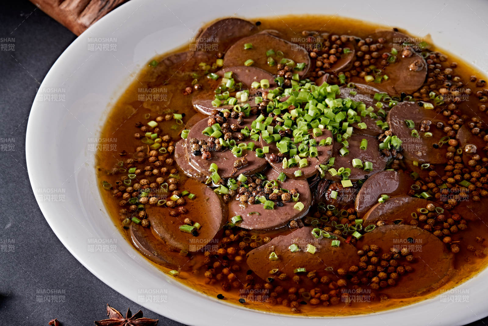 葱香椒麻煮鸭血图片