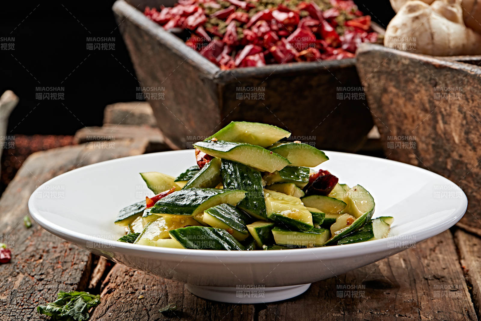 醋拌黄瓜段图片