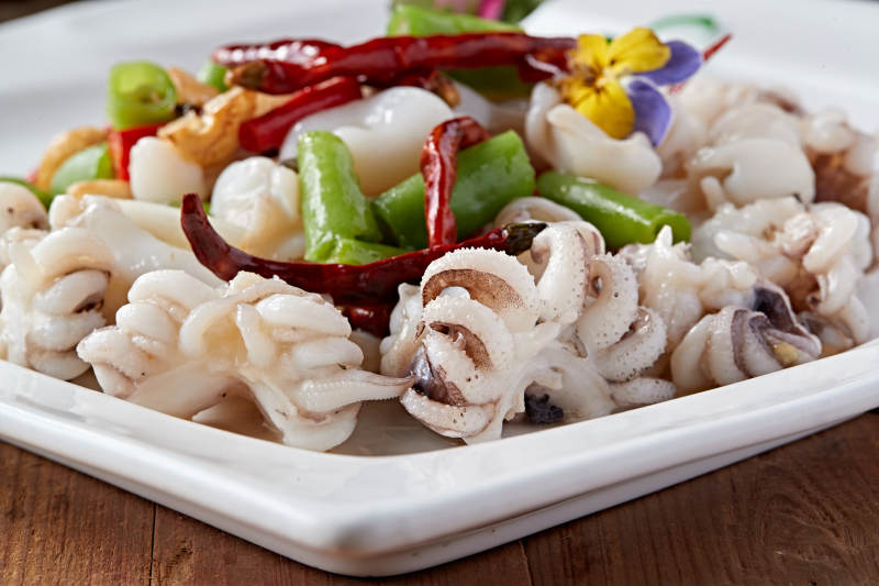 泰椒线椒爆炒墨斗鱼图片