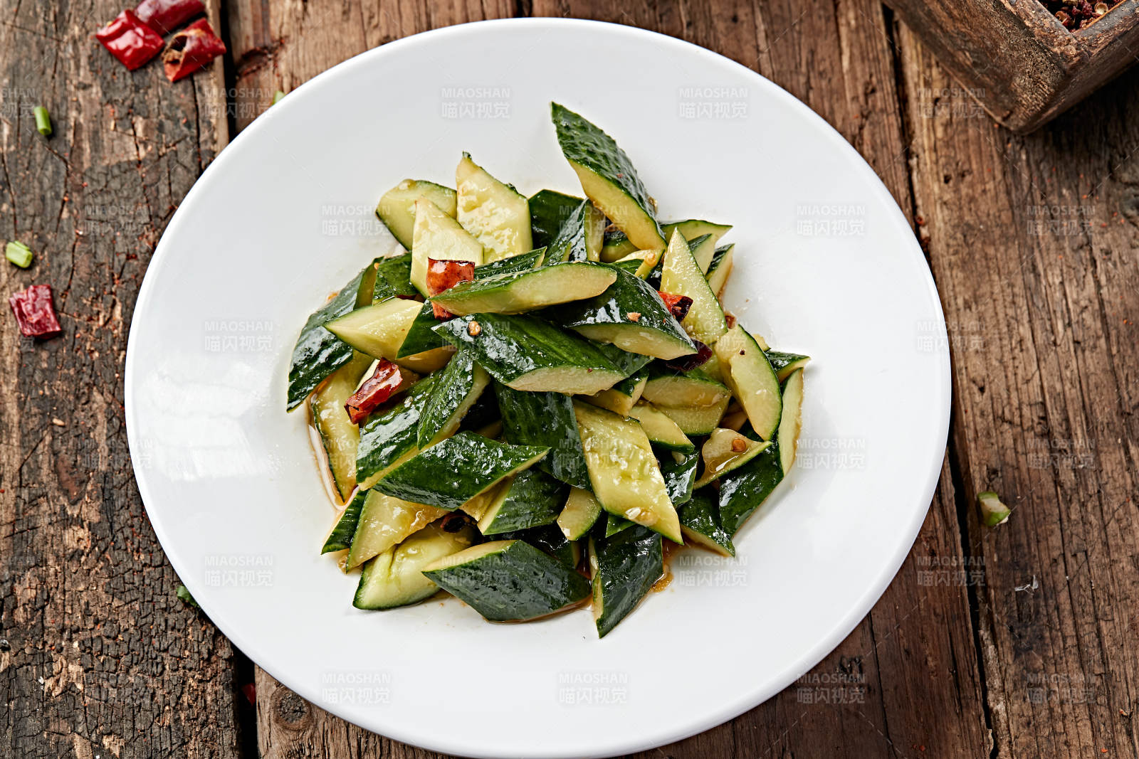 醋拌黄瓜段图片