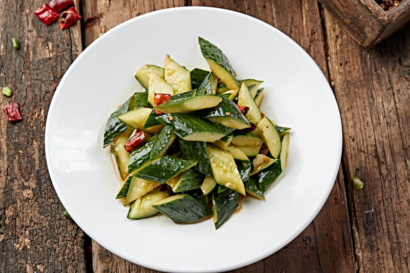 醋拌黄瓜段图片