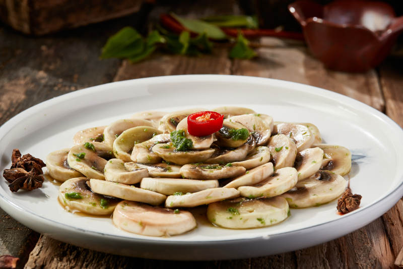 韭菜花酱凉拌张垣口蘑图片