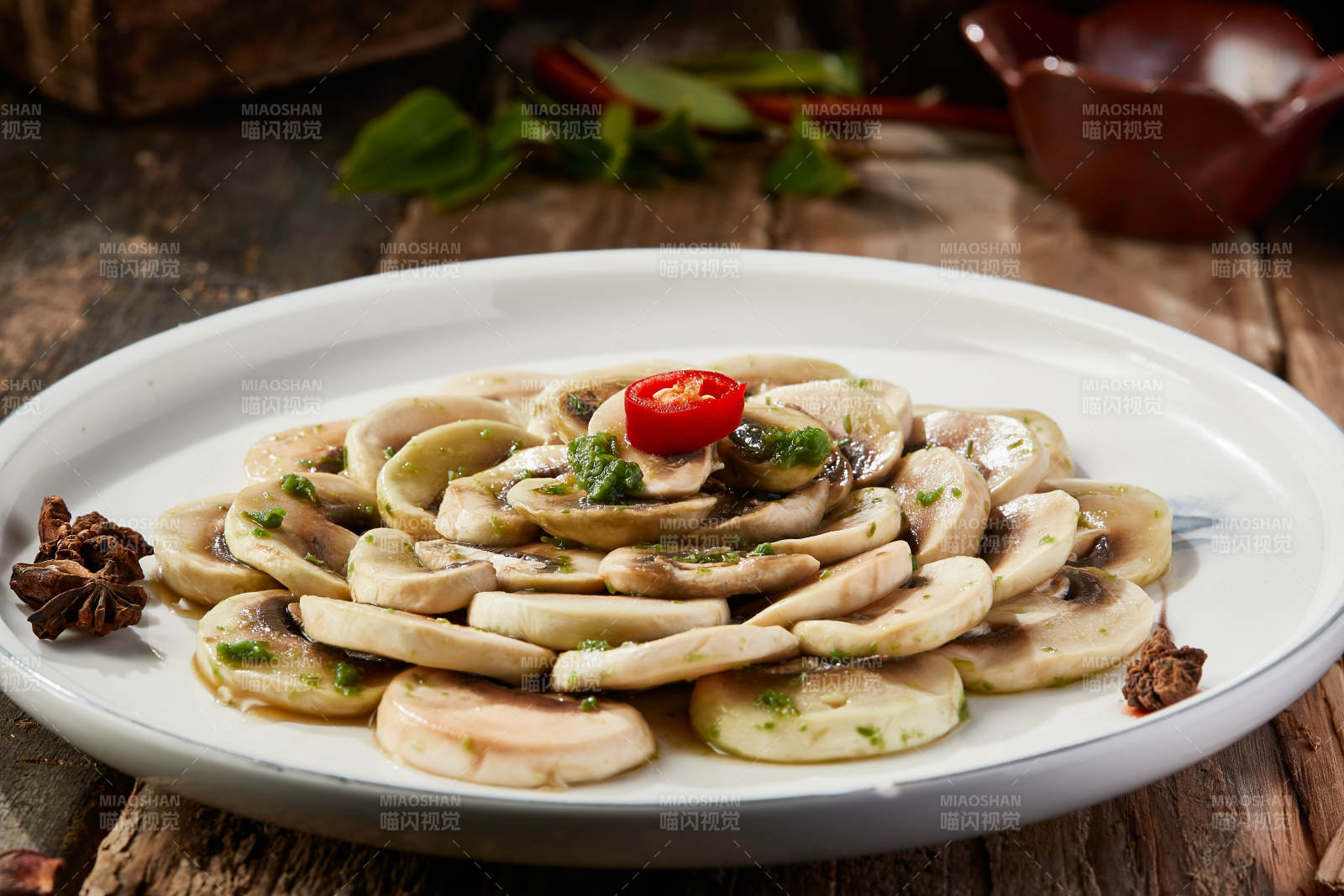 韭菜花酱凉拌张垣口蘑图片