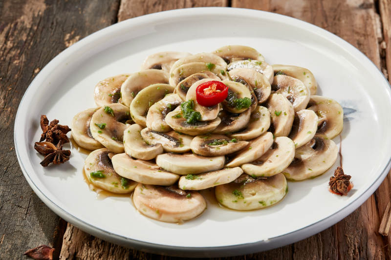 韭菜花酱凉拌张垣口蘑图片