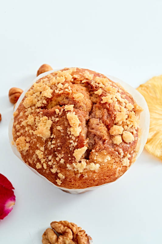 制作精美的法式小甜品蛋糕图片