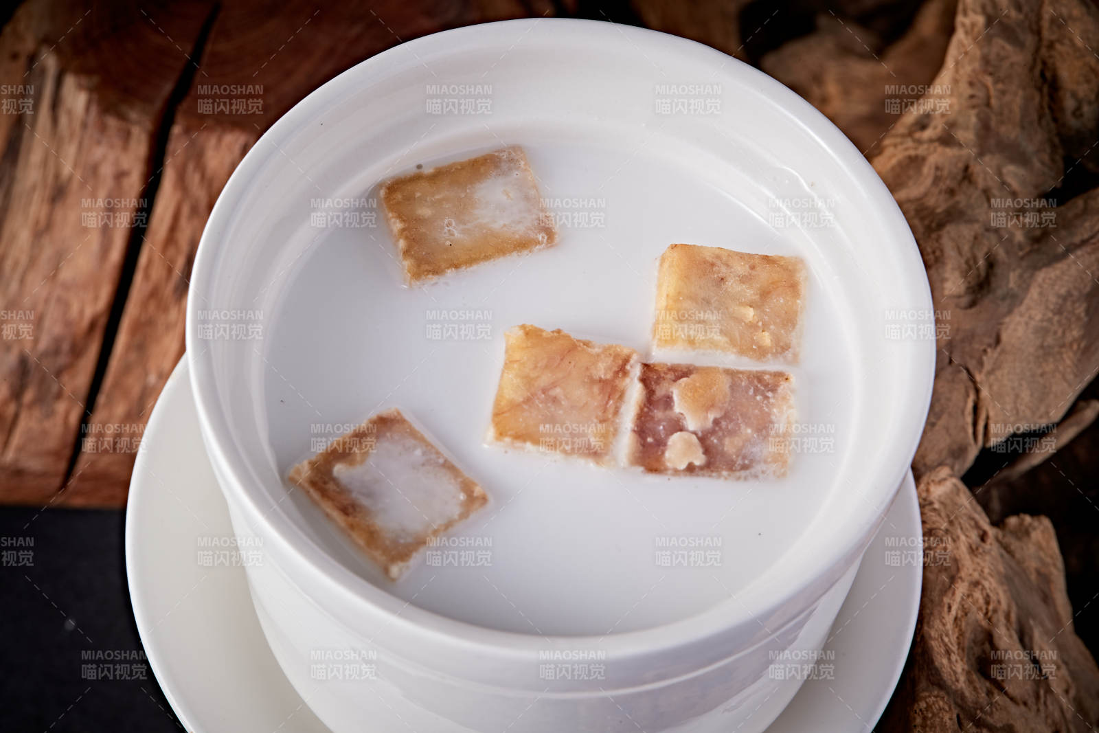 杏仁奶泡椰子糕图片