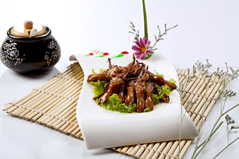卤味鸭舌头图片