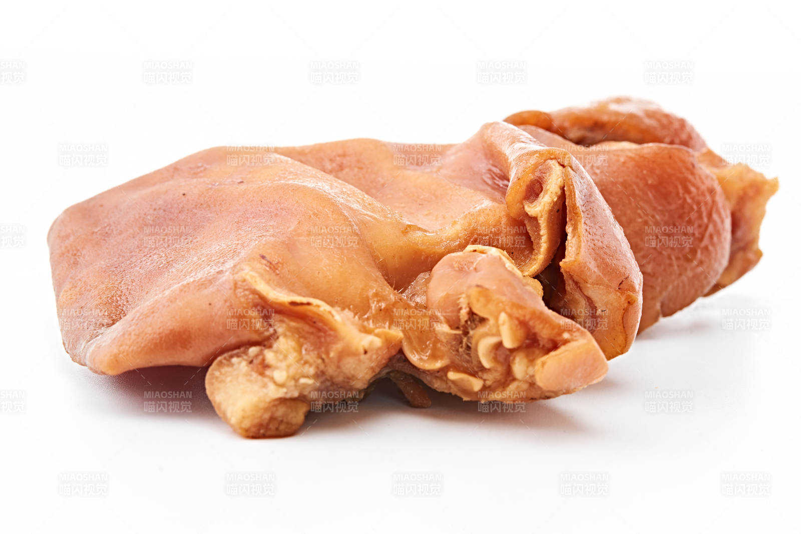 熟食整只熏卤猪耳朵图片
