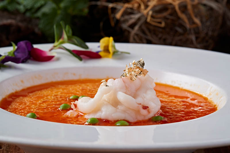 浓汤金箔牡丹虾图片