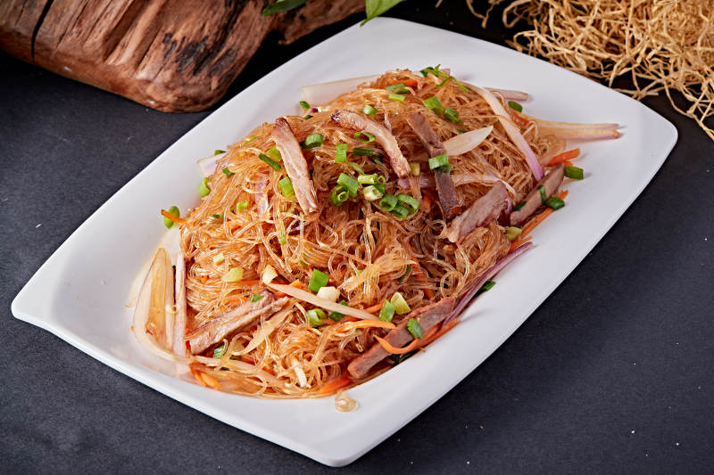 烧腊猪肉炒米粉图片