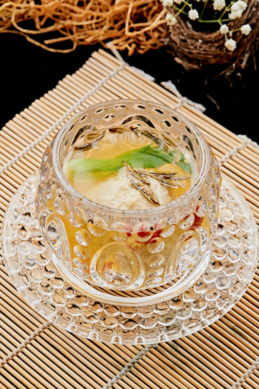 鸡汤龙井狮子头图片