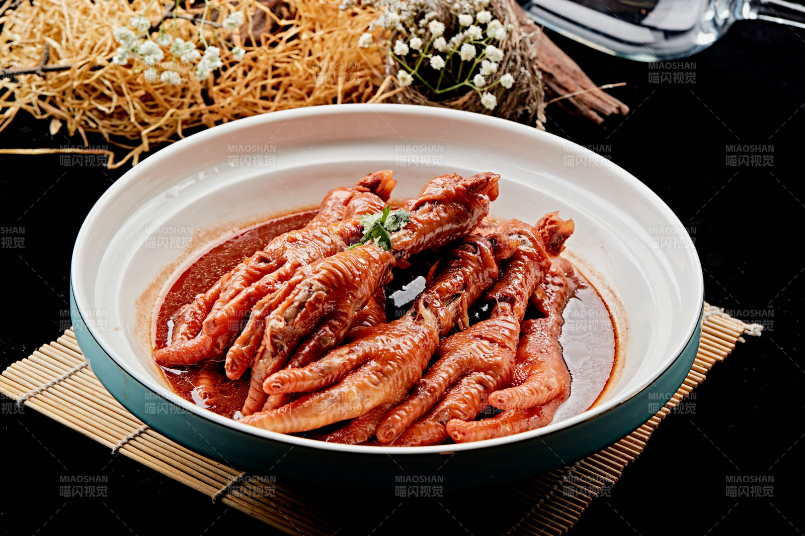 酱焖脱骨凤爪图片