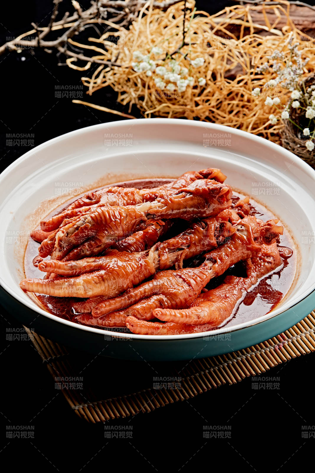 酱焖脱骨凤爪图片