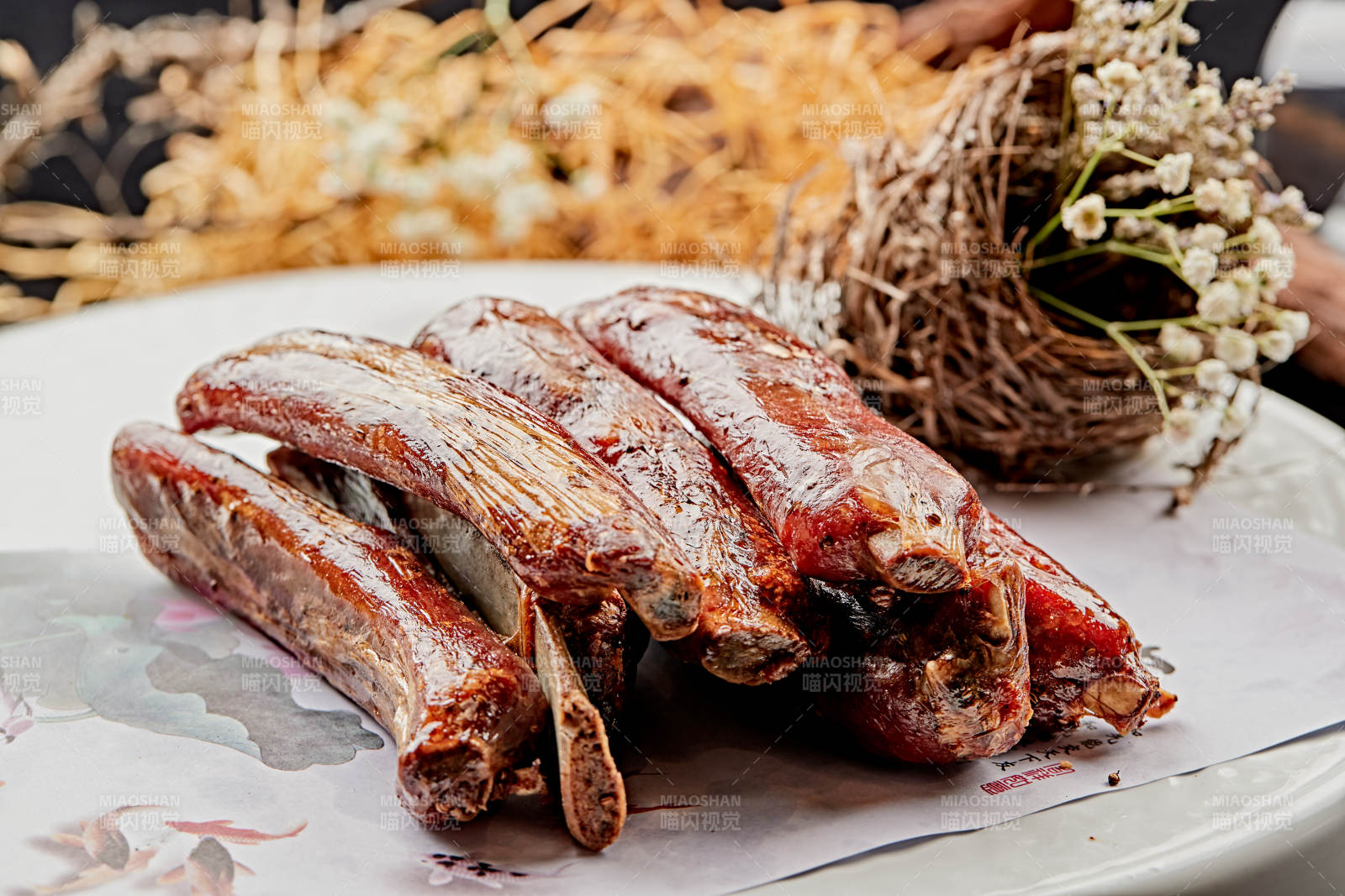 炭烤猪肋骨图片