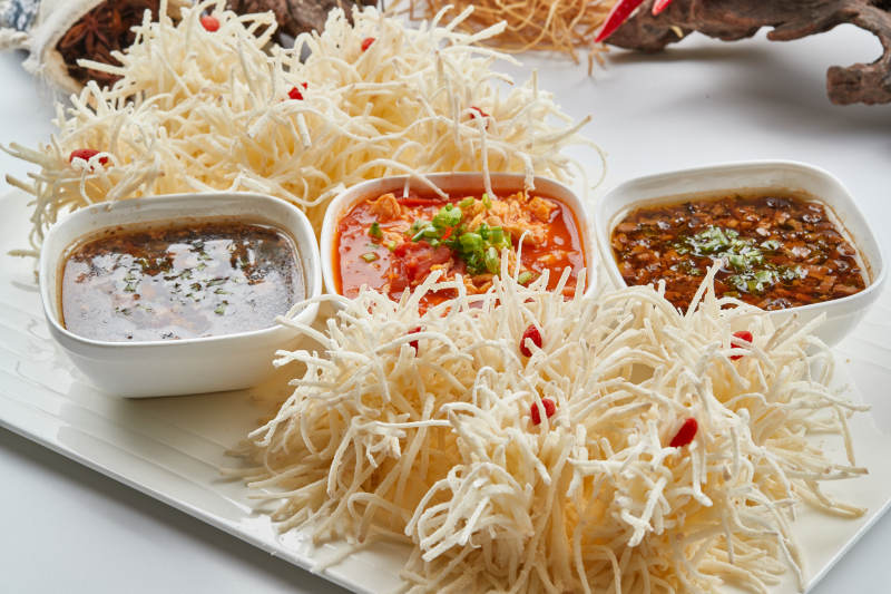 蘸酱美食火树银花油炸土豆丝图片