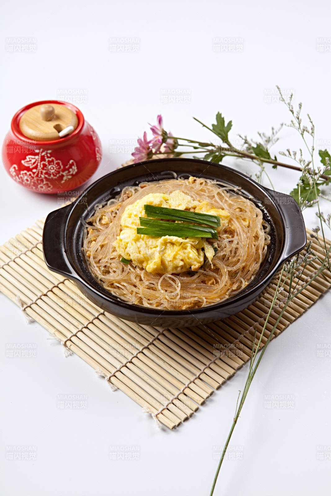 肉沫鸡蛋水晶粉丝煲图片