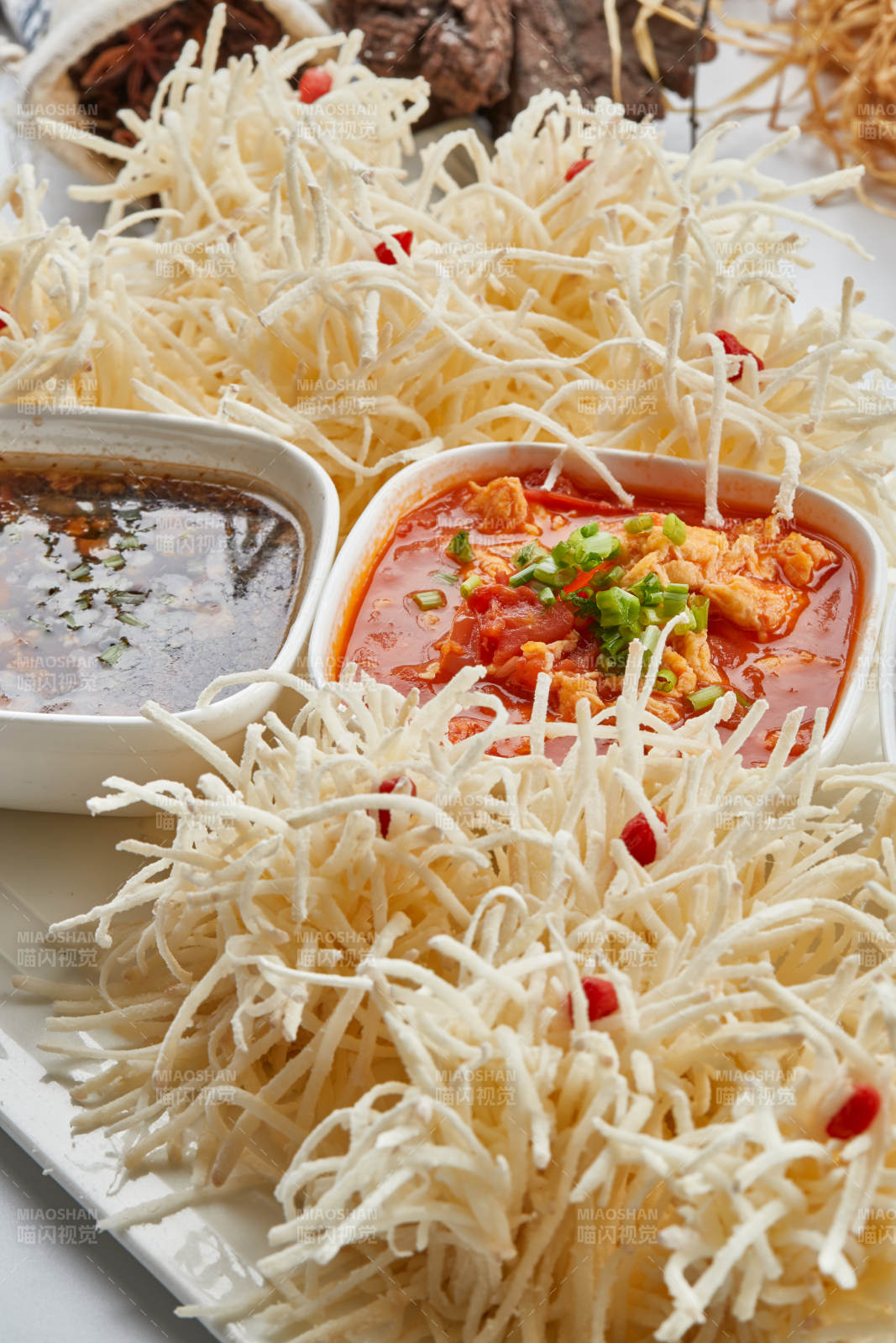 蘸酱美食火树银花油炸土豆丝图片