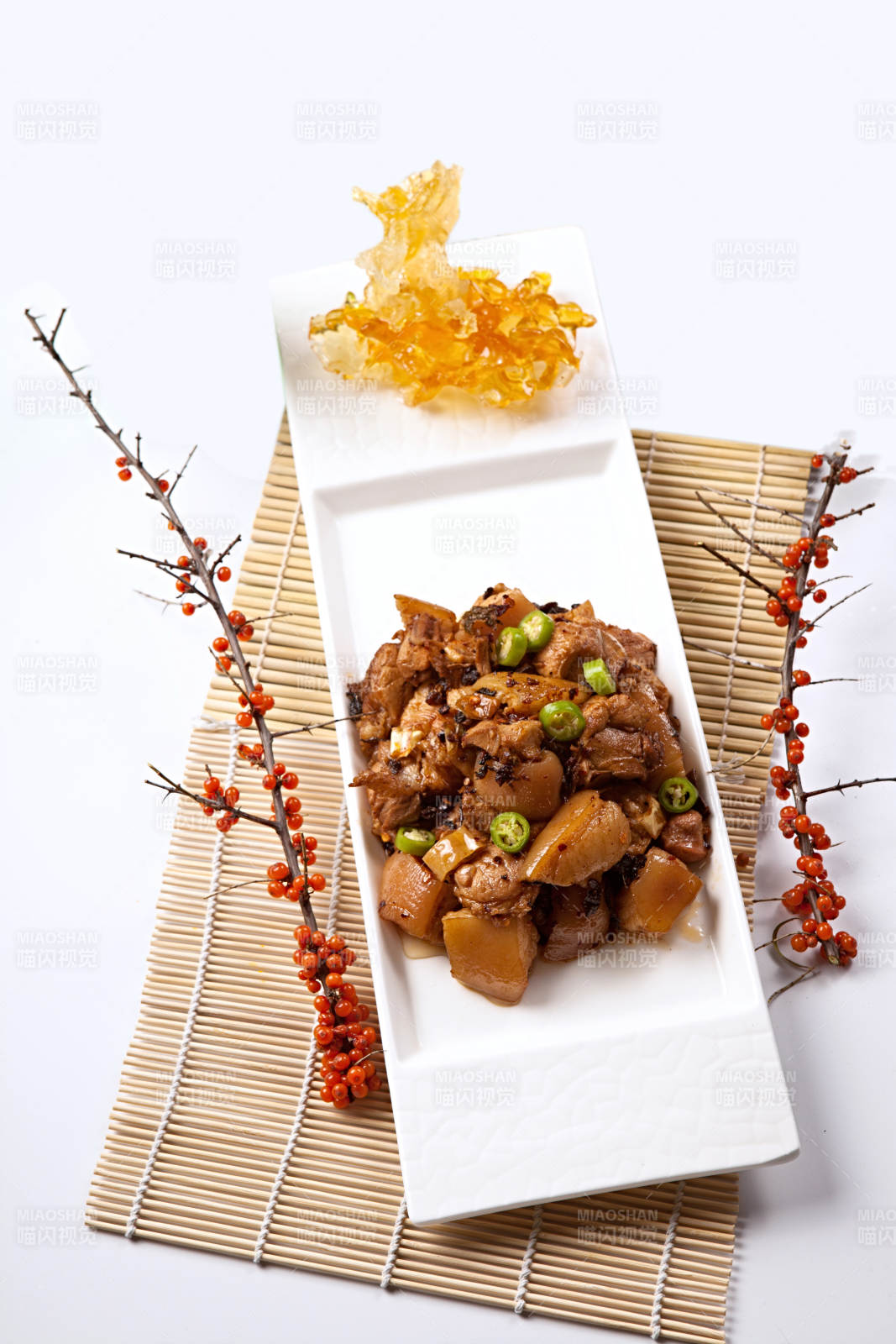 泰椒酱炒猪脚块图片