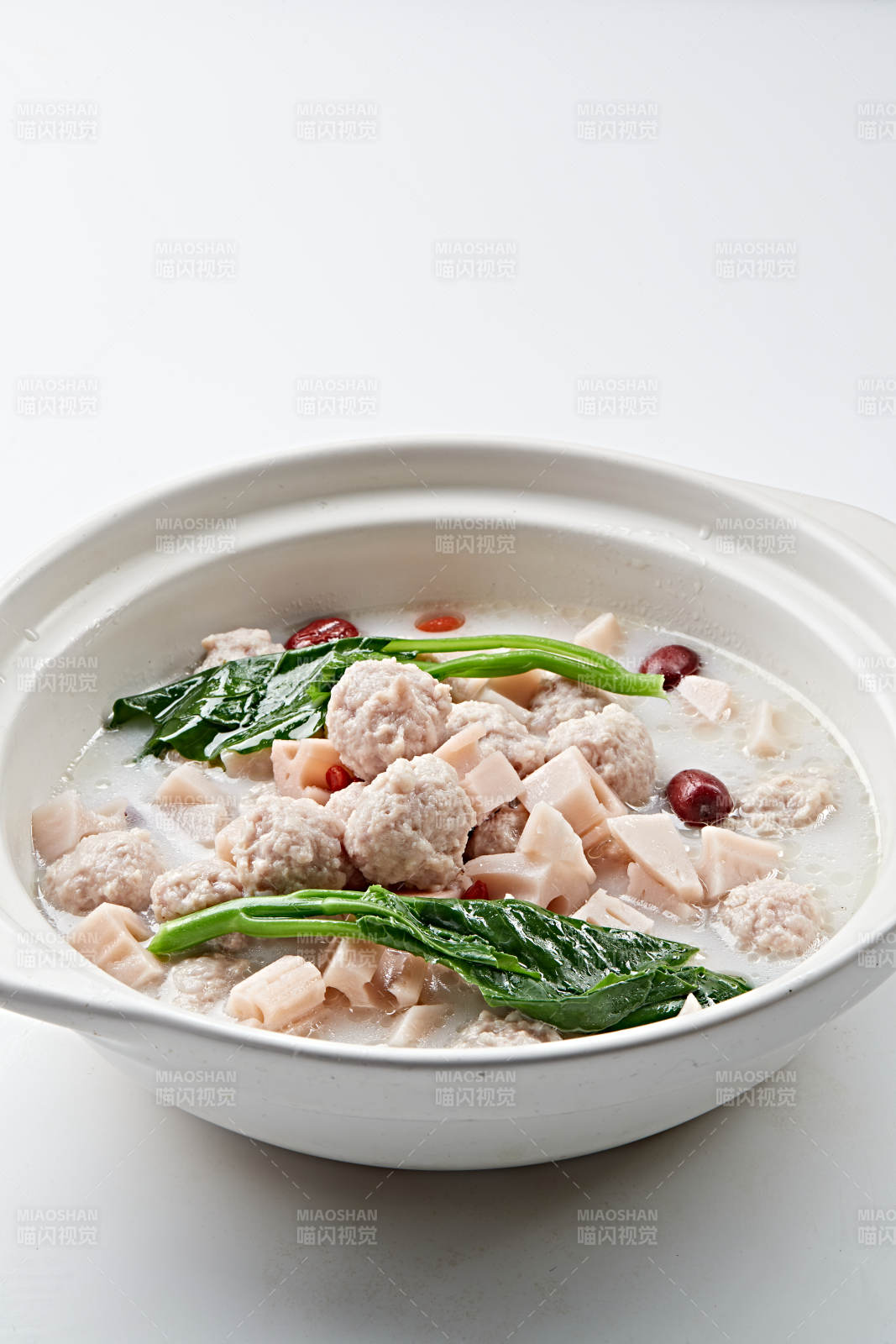 砂锅莲藕丸子煲图片