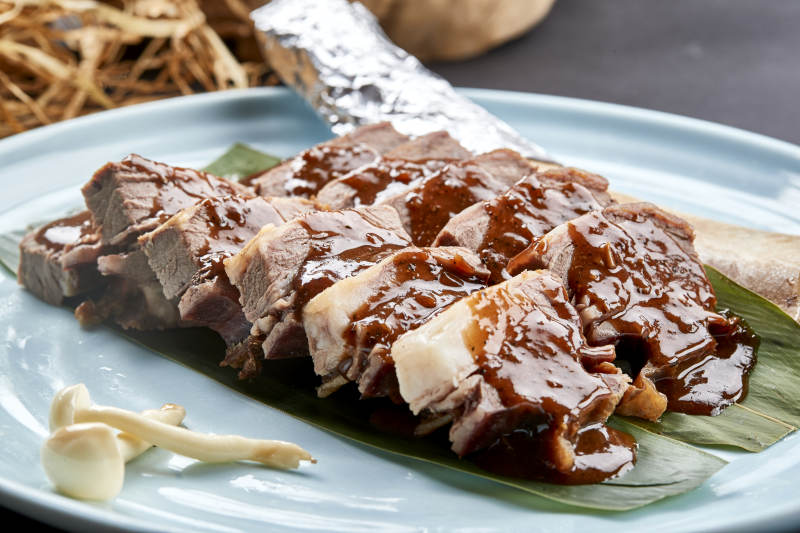 清炖浇汁牛肋条拆骨肉图片