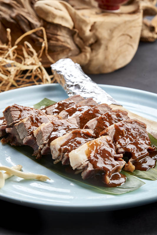 清炖浇汁牛肋条拆骨肉图片