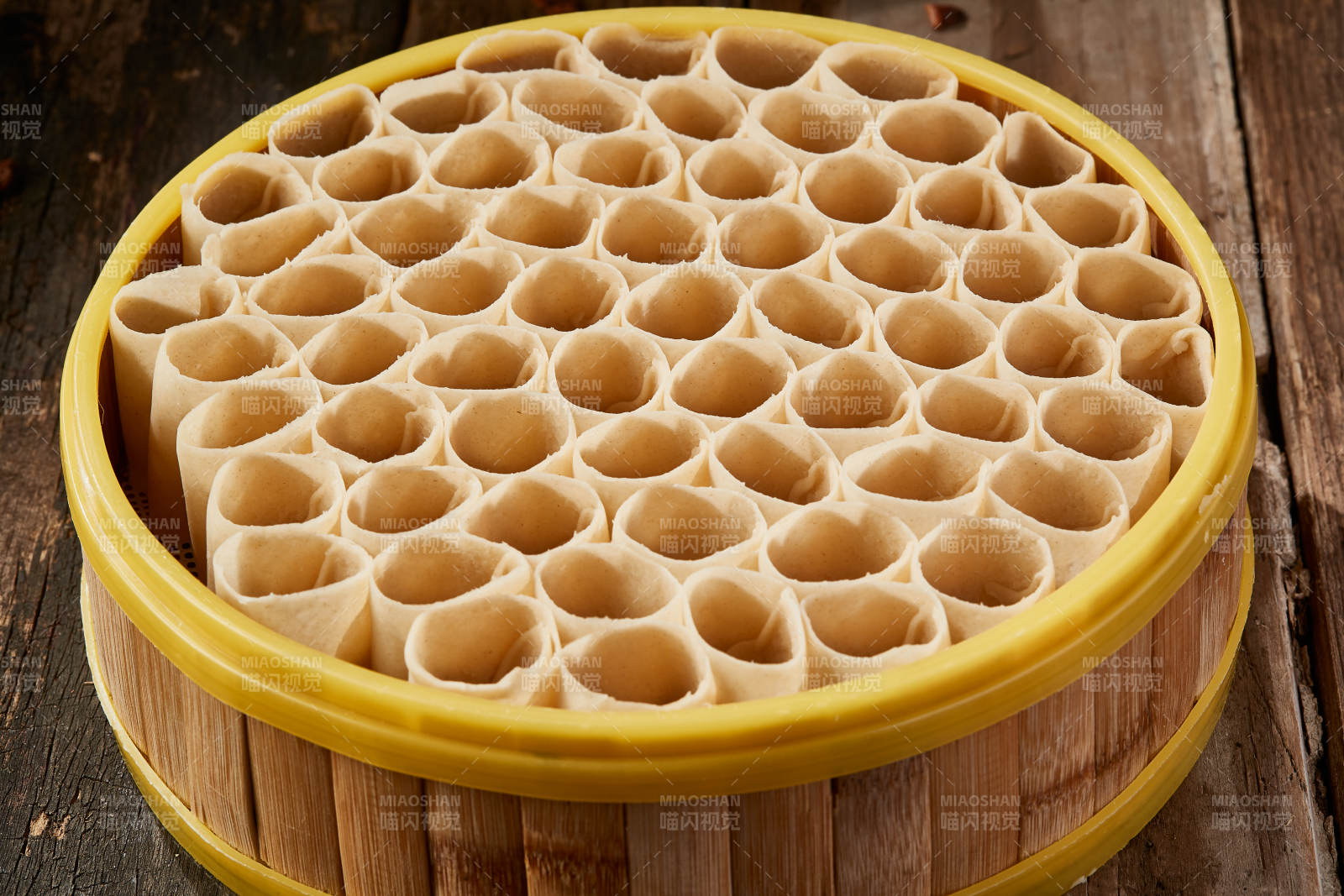 张家口坝上特色美食蒸莜面图片