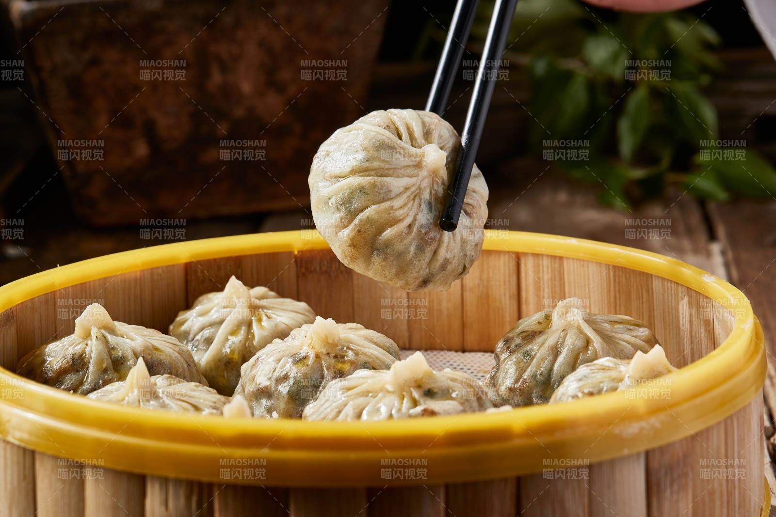 水晶韭菜土豆馅蒸包图片