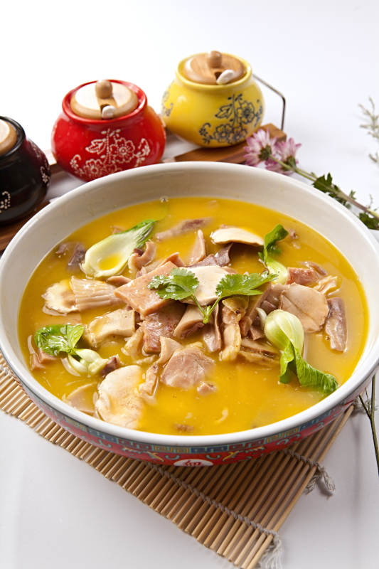 番茄酸汤汆丸子图片