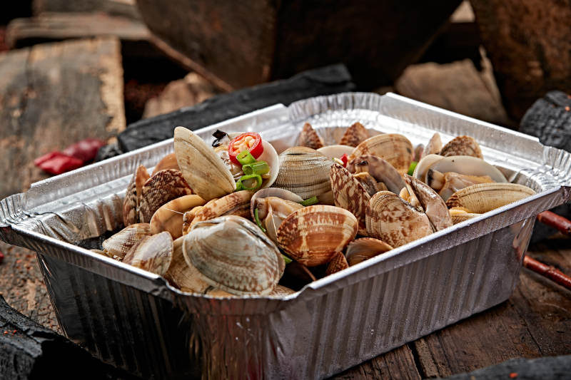 炭烤锡纸酱油花蛤图片