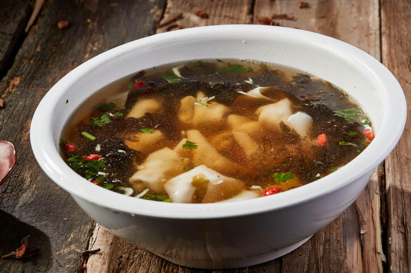 紫菜酱油馄饨汤图片