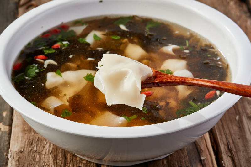 紫菜酱油馄饨汤图片