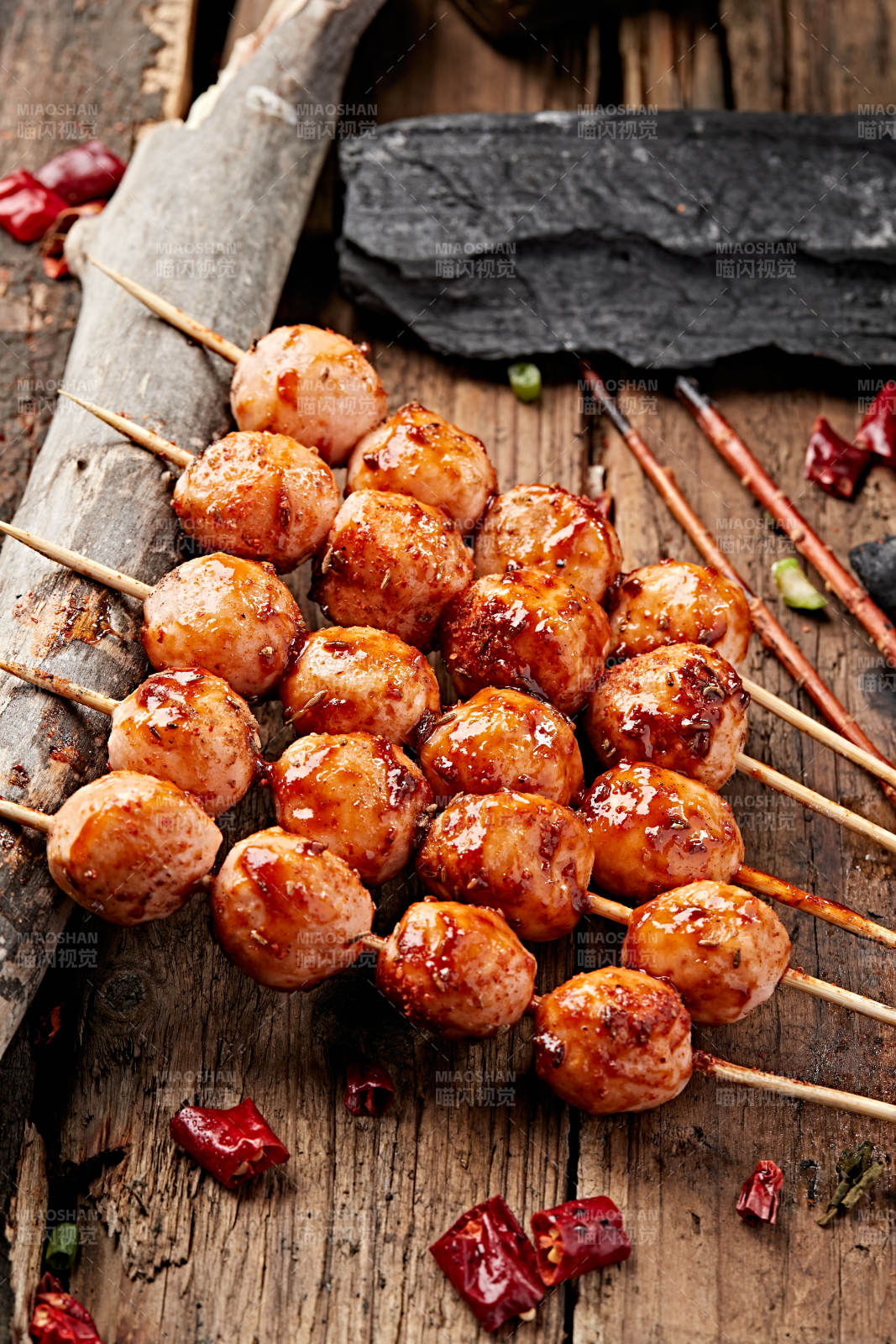 炭烤鱼丸虾丸图片