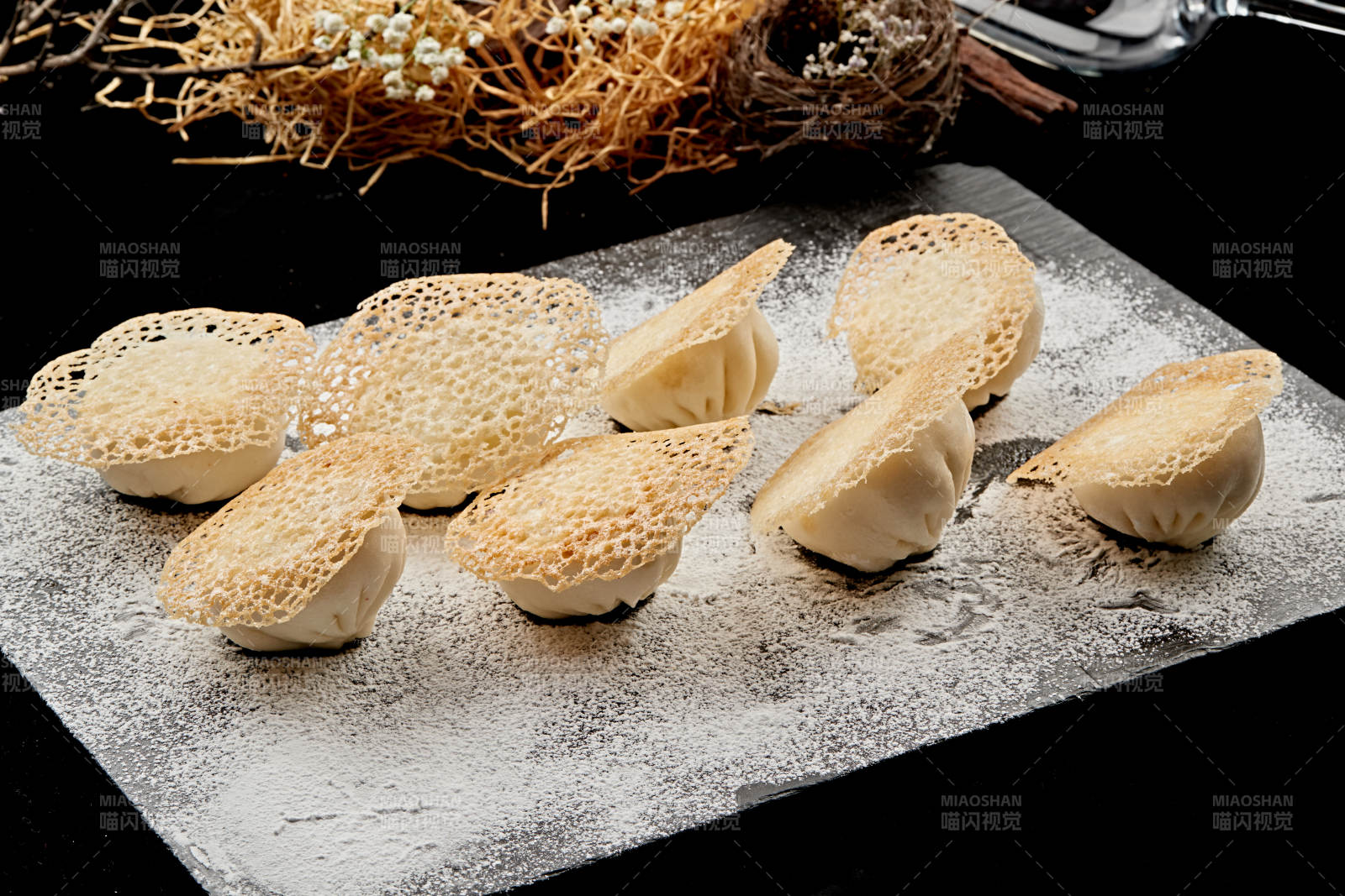 雪花渔网水煎包图片