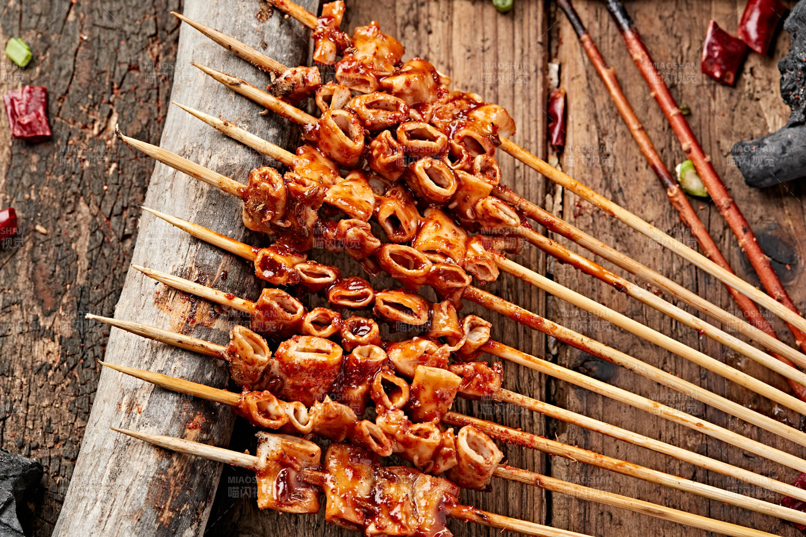 炭烤牛心管黄喉图片