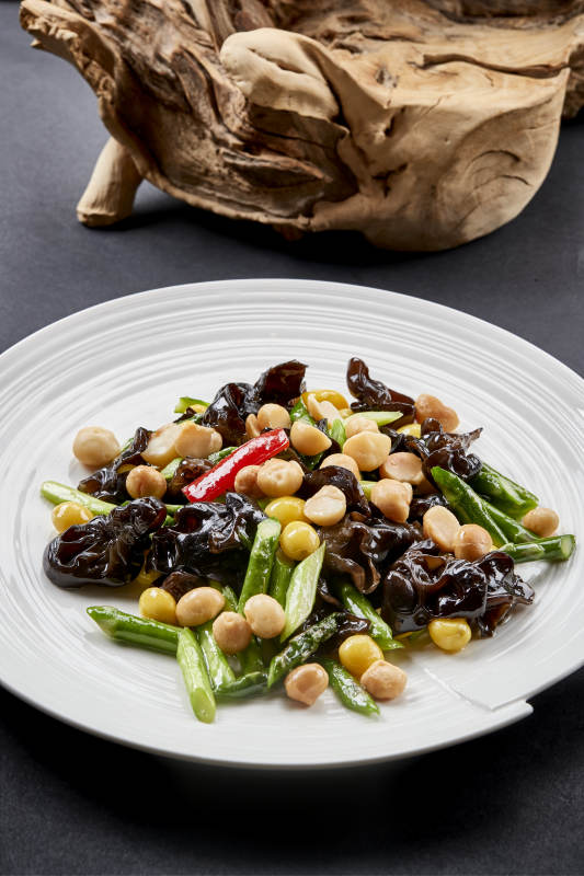 芦笋木耳彩椒鸡头米炒银杏图片